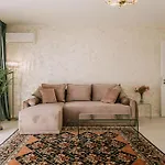 Bohemian Style In New Neighbourhood Coresi شقة براشوف