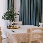 Bohemian Style In New Neighbourhood Coresi براشوف