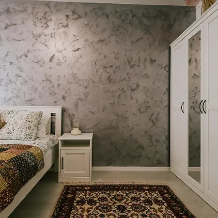 Apartment Golden Reverie