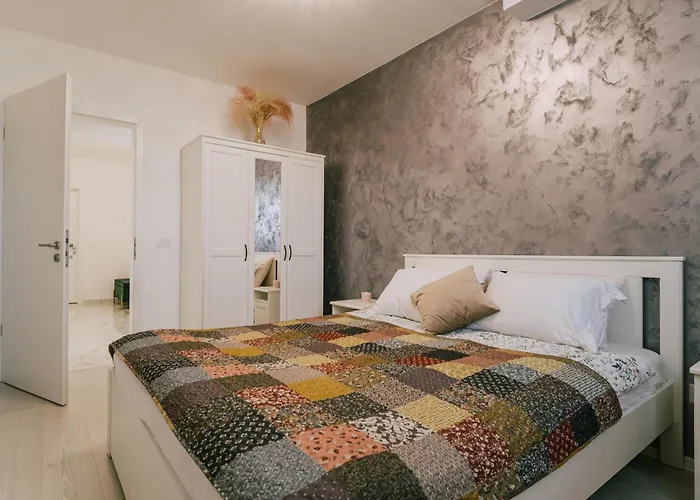 Apartamento Bohemian Style In New Neighbourhood Coresi *